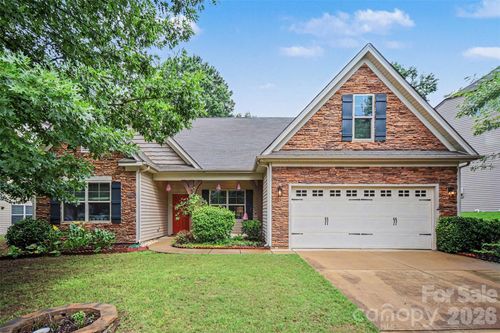 10718 Cove Point Dr, Charlotte, NC, 28278-6912 | Card Image