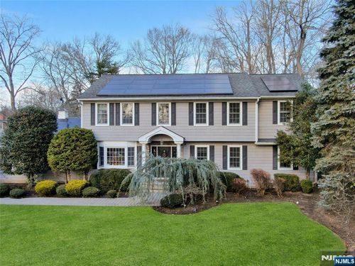 528 Baylor Ave, River Vale, NJ, 07675-5925 | Card Image