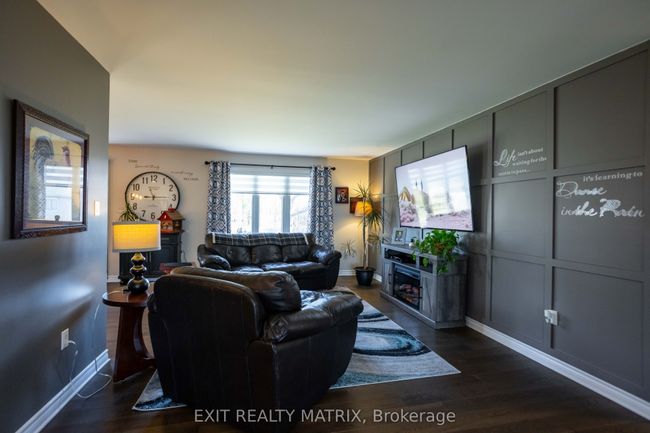 63 Nadine St, House other with 4 bedrooms, 3 bathrooms and 6 parking in Bourget ON | Image 9