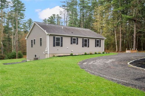 43 Weeks Hill Road, Coventry, RI, 02837 | Card Image