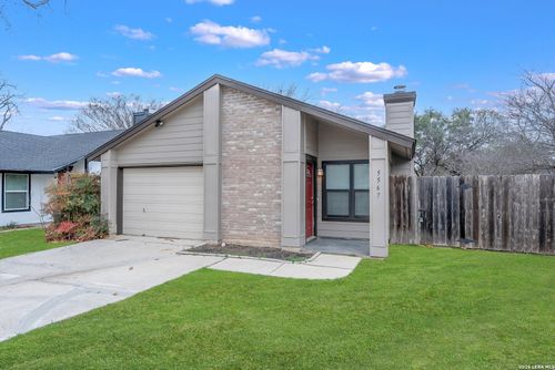 5567 Dashing Creek St, San Antonio, TX, 78247-1507 | Card Image