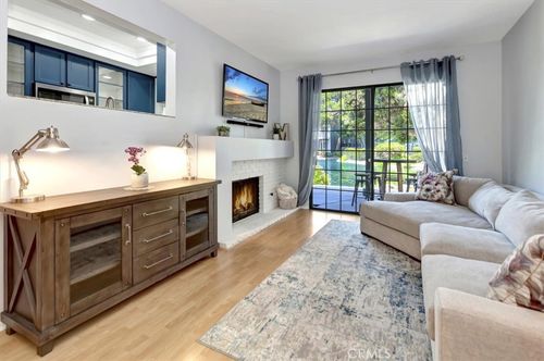 unit-102-20122 Bayfront Ln, Huntington Beach, CA, 92646-4495 | Card Image