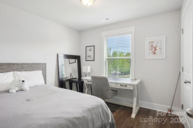 562 Amalfi Dr, Townhouse with 4 bedrooms, 4 bathrooms and null parking in Davidson NC | Image 12