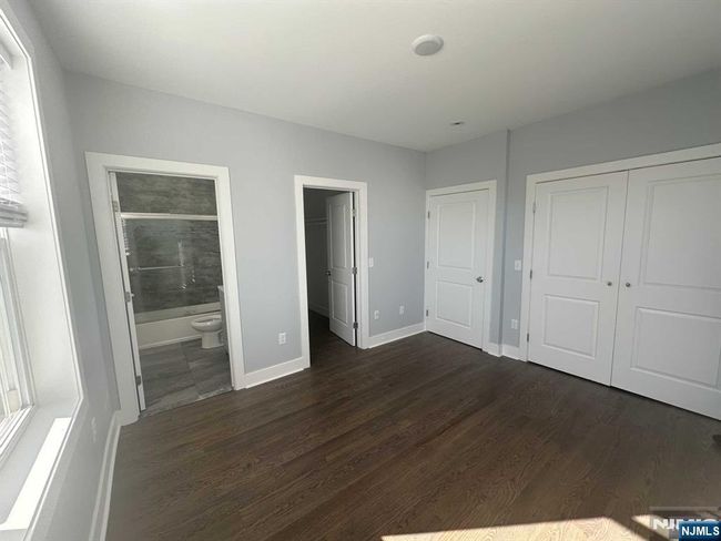 518 Hickory St, Home with 3 bedrooms, 3 bathrooms and null parking in Kearny NJ | Image 6