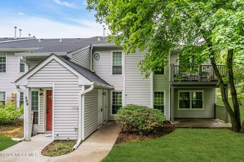 386 Hampton Place, Morganville, NJ, 07751 | Card Image