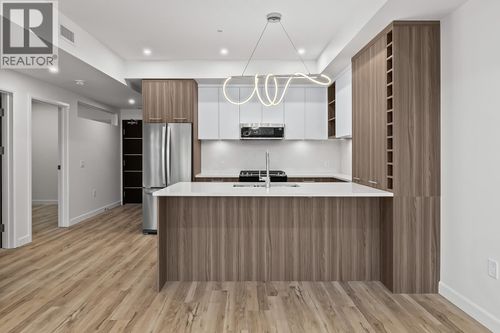 305-630 Boynton Pl, Kelowna, BC, V1V3B8 | Card Image