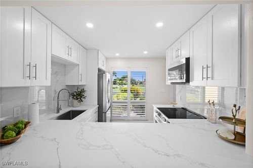 apt-1-378 Palm Dr, NAPLES, FL, 34112-4929 | Card Image