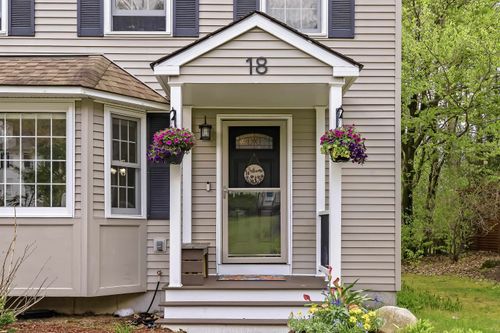 18 Meetinghouse Road, Keene, NH, 03431 | Card Image