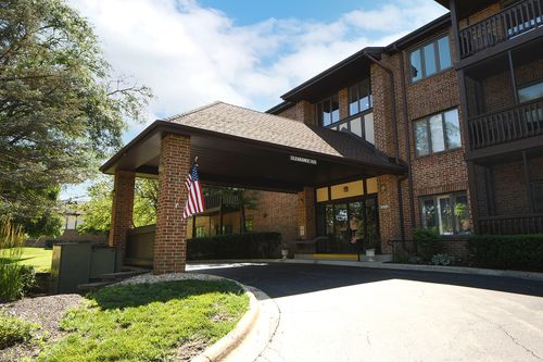 apt-201-7737 W Golf Dr, Palos Heights, IL, 60463-1952 | Card Image