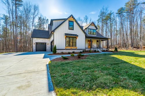 2964 Mowbray Pike, Soddy Daisy, TN, 37379 | Card Image