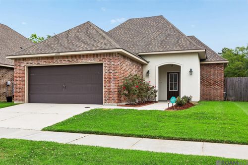 16255 White Rose Dr, Baton Rouge, LA, 70817-4121 | Card Image