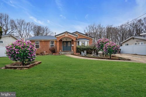 7839 Heritage Dr, ANNANDALE, VA, 22003-5312 | Card Image