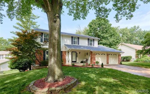 1730 Woodmore Oaks Dr, Manchester, MO, 63021-7134 | Card Image