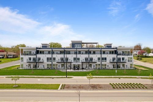 104-907 N Lakeshore Dr, Lake City, MN, 55041-1123 | Card Image
