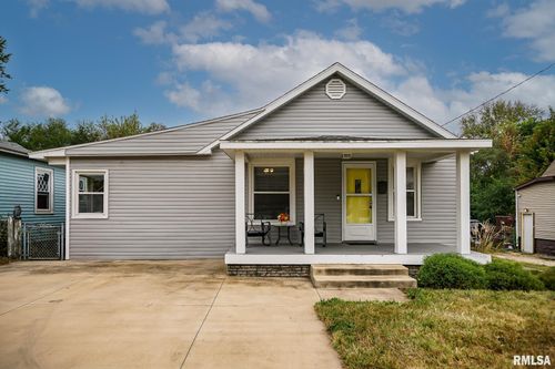 1107 Mechanic St, Pekin, IL, 61554-4342 | Card Image