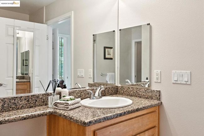 5204 - 1121 40 Th St, Condo with 1 bedrooms, 1 bathrooms and 1 parking in Emeryville CA | Image 29