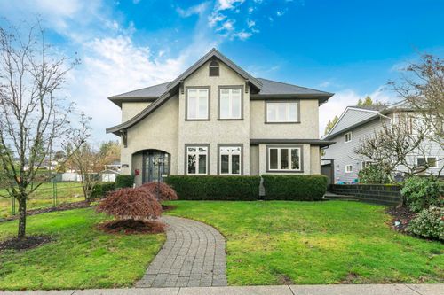 518 E 16th St, North Vancouver, BC, V7L | Card Image