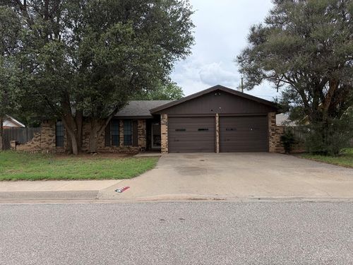 3705 Dentcrest Dr, Midland, TX, 79707-4213 | Card Image