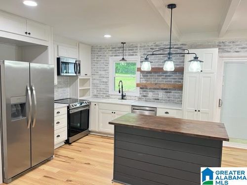 513 Windsor Ter, ANNISTON, AL, 36207-6371 | Card Image