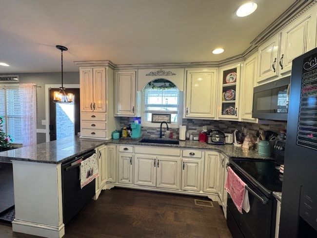 46 Knights Church Rd, House other with 3 bedrooms, 3 bathrooms and 4 parking in Decherd TN | Image 4