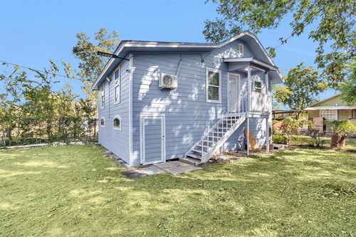 1224 Neyland St, Houston, TX, 77022-4010 | Card Image