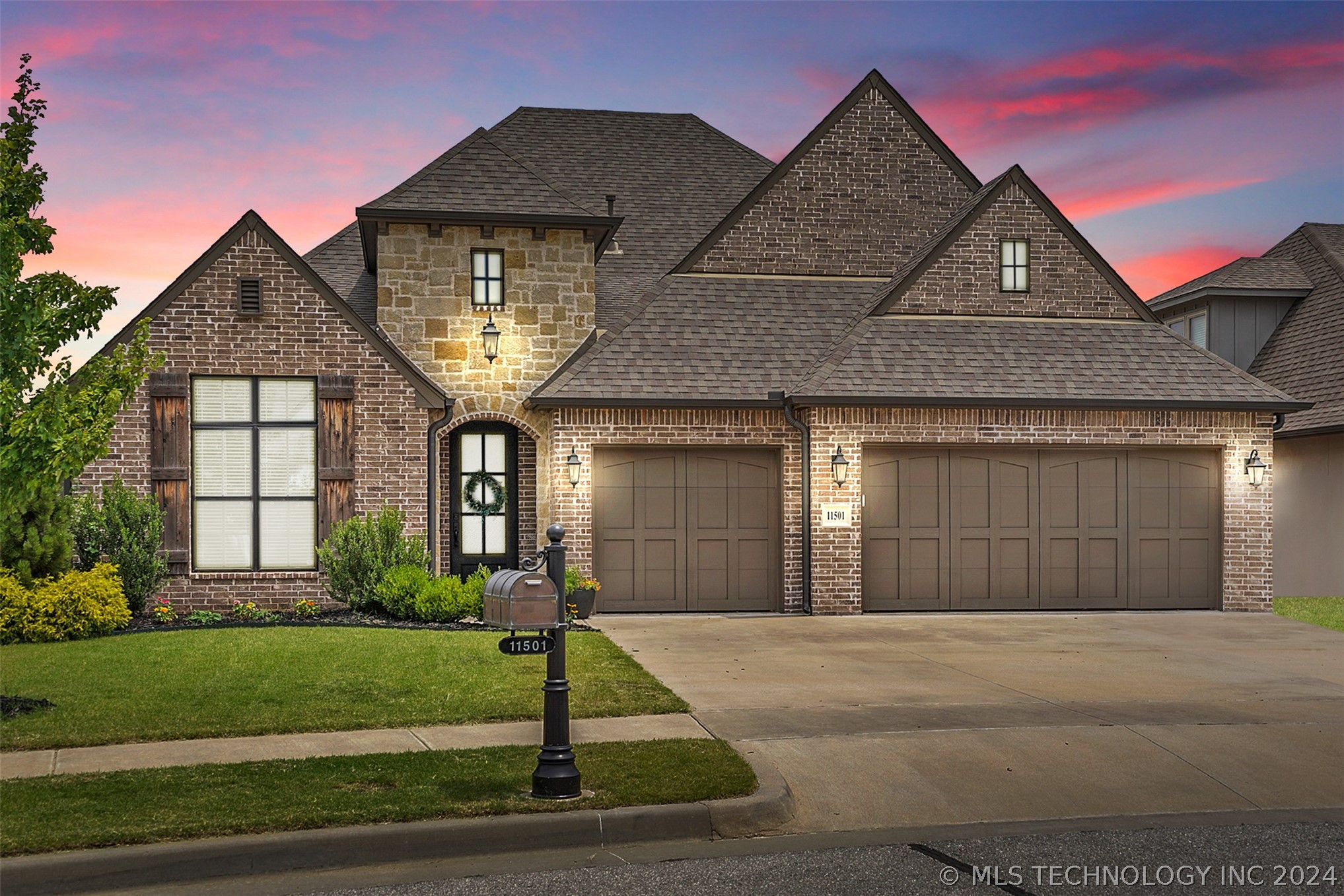 Ash St, Jenks, OK 74037
