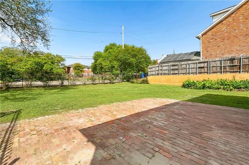 2401 New York St, New Orleans, LA, 70122-5617 | Card Image