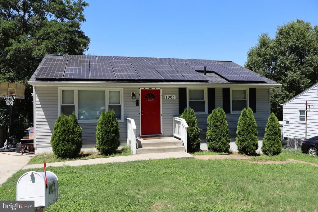 Elfin Ave, Capitol Heights, MD 20743