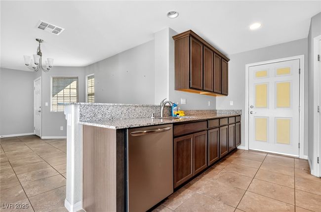 2175 Limestone Cove Ct, Townhouse with 3 bedrooms, 2 bathrooms and null parking in Laughlin NV | Image 5