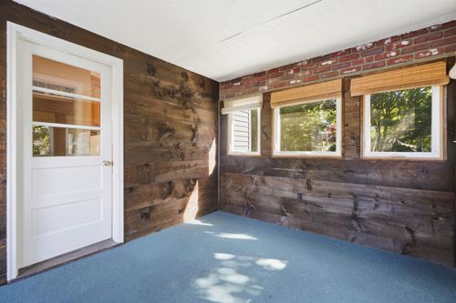 32 Henderson Circle, Salem, NH, 03079 | Card Image
