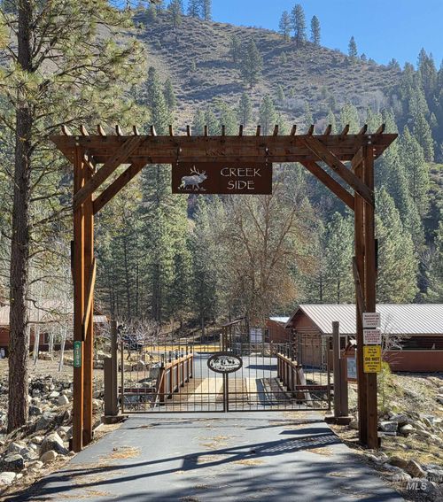 3193 Highway 21, Boise, ID, 83716-4209 | Card Image