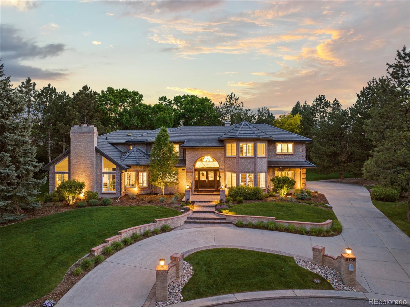 Race Ct, Greenwood Village, CO 80121