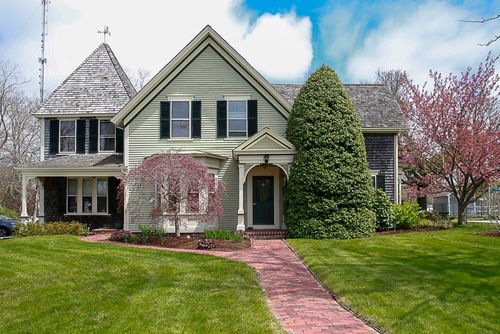 12 Main St, Orleans, MA, 02653-2418 | Card Image