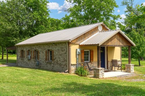 308 Collier Ln, Gallatin, TN, 37066-8259 | Card Image