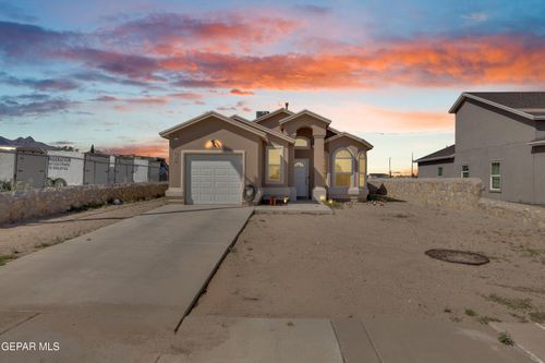 4725 Apollo Ave, El Paso, TX, 79904-3703 | Card Image