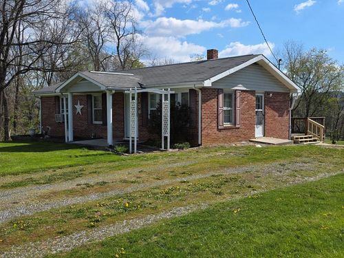 136 Virginia Ave, Max Meadows, VA, 24360 | Card Image