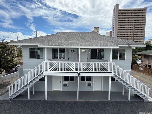 2711 Waiaka Rd, Honolulu, HI, 96826-3462 | Card Image