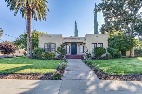 1064 N Poplar Ave, Fresno, CA, 93728-3550 | Card Image