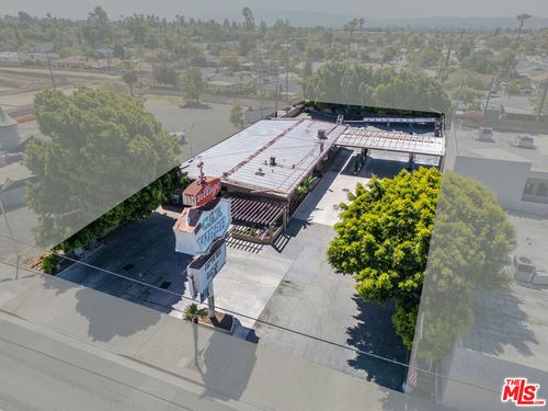 530 E Foothill Boulevard, Pomona, CA, 91767 | Card Image