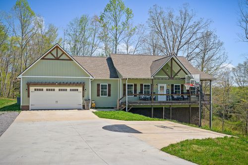 6950 Burgess Falls Rd, Baxter, TN, 38544-5330 | Card Image