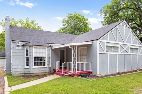 4316 Kenwood Ct, Fort Worth, TX, 76103-3221 | Card Image