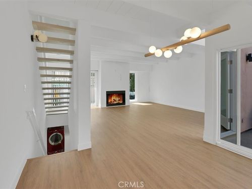 unit-11-400 Monterey Rd, Glendale, CA, 91206-2067 | Card Image