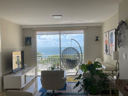 apt-904-770 Claughton Island Dr, Miami, FL, 33131-2627 | Card Image