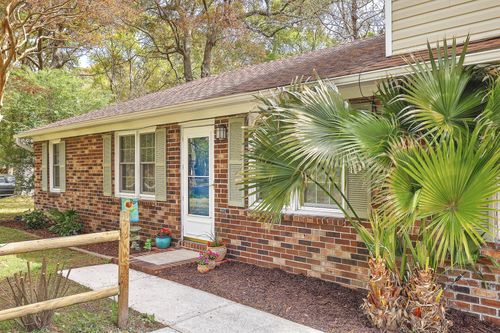 1152 Bradford Ave, Charleston, SC, 29412-4058 | Card Image