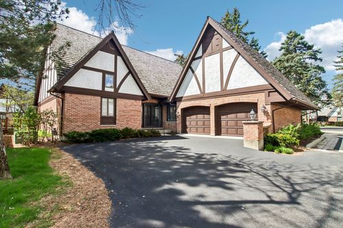 985 Coventry Ln, Highland Park, IL, 60035-3748 | Card Image
