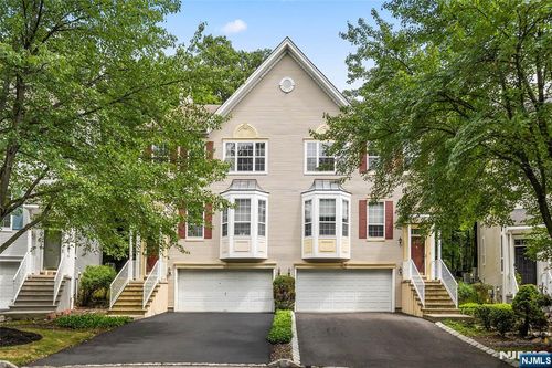58 Eider Ct, Wayne, NJ, 07470-8459 | Card Image