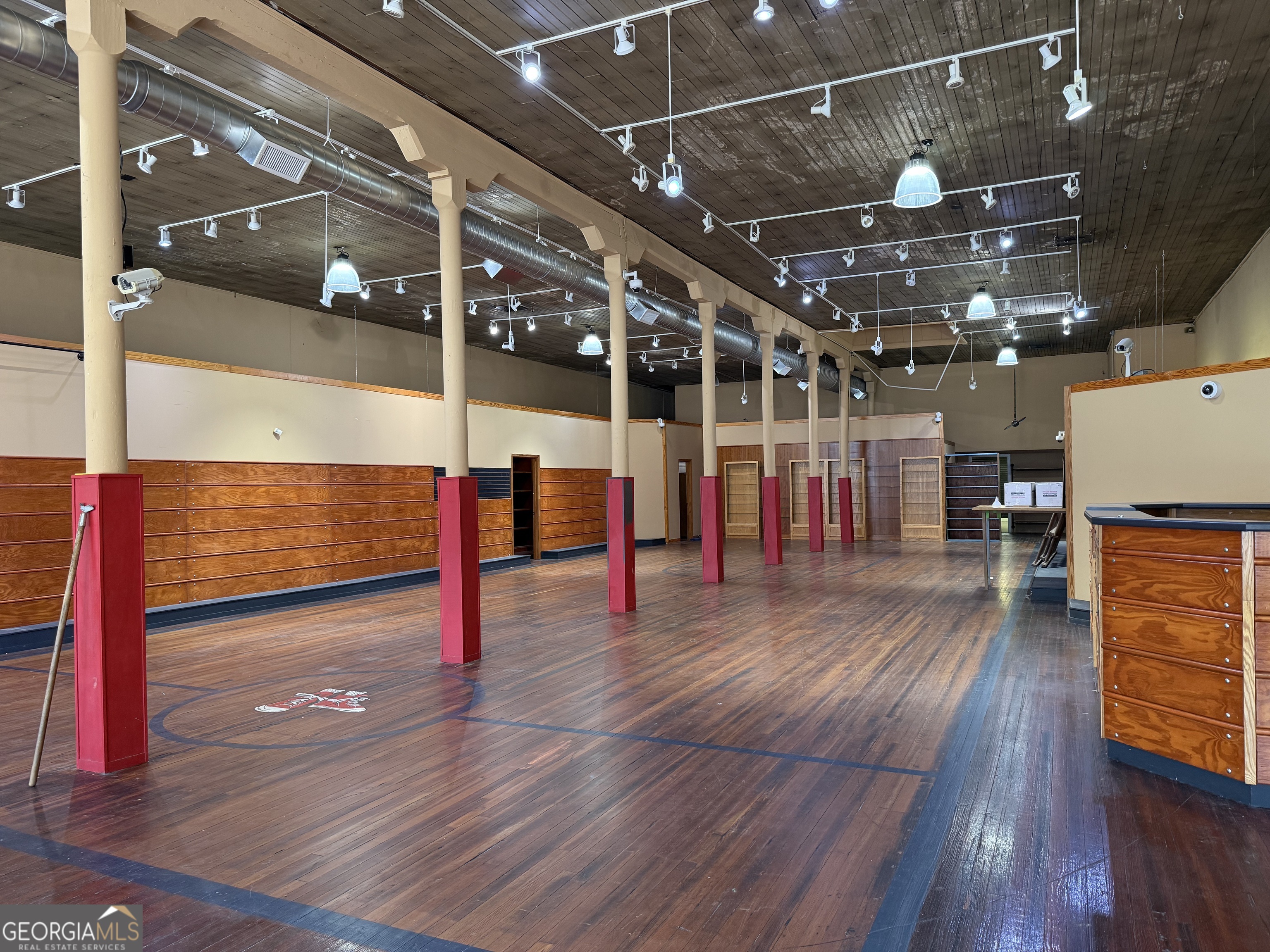 Commercial Lease in West Point 3