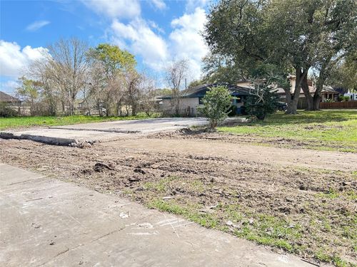 145 Blueberry Street, Bridge City, TX, 77611 | Card Image
