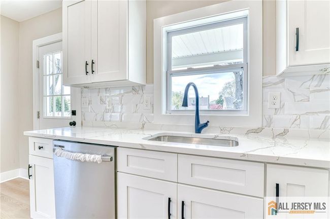 32 Campbell Ave, House other with 5 bedrooms, 3 bathrooms and null parking in Edison NJ | Image 15