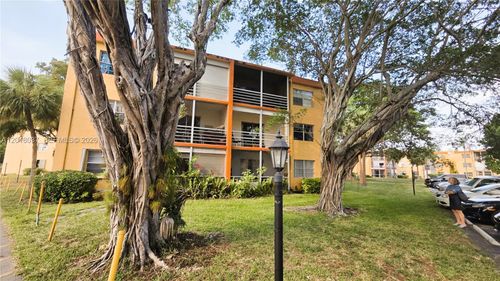 10-2b-4344 Nw 9th Ave, Deerfield Beach, FL, 33064 | Card Image